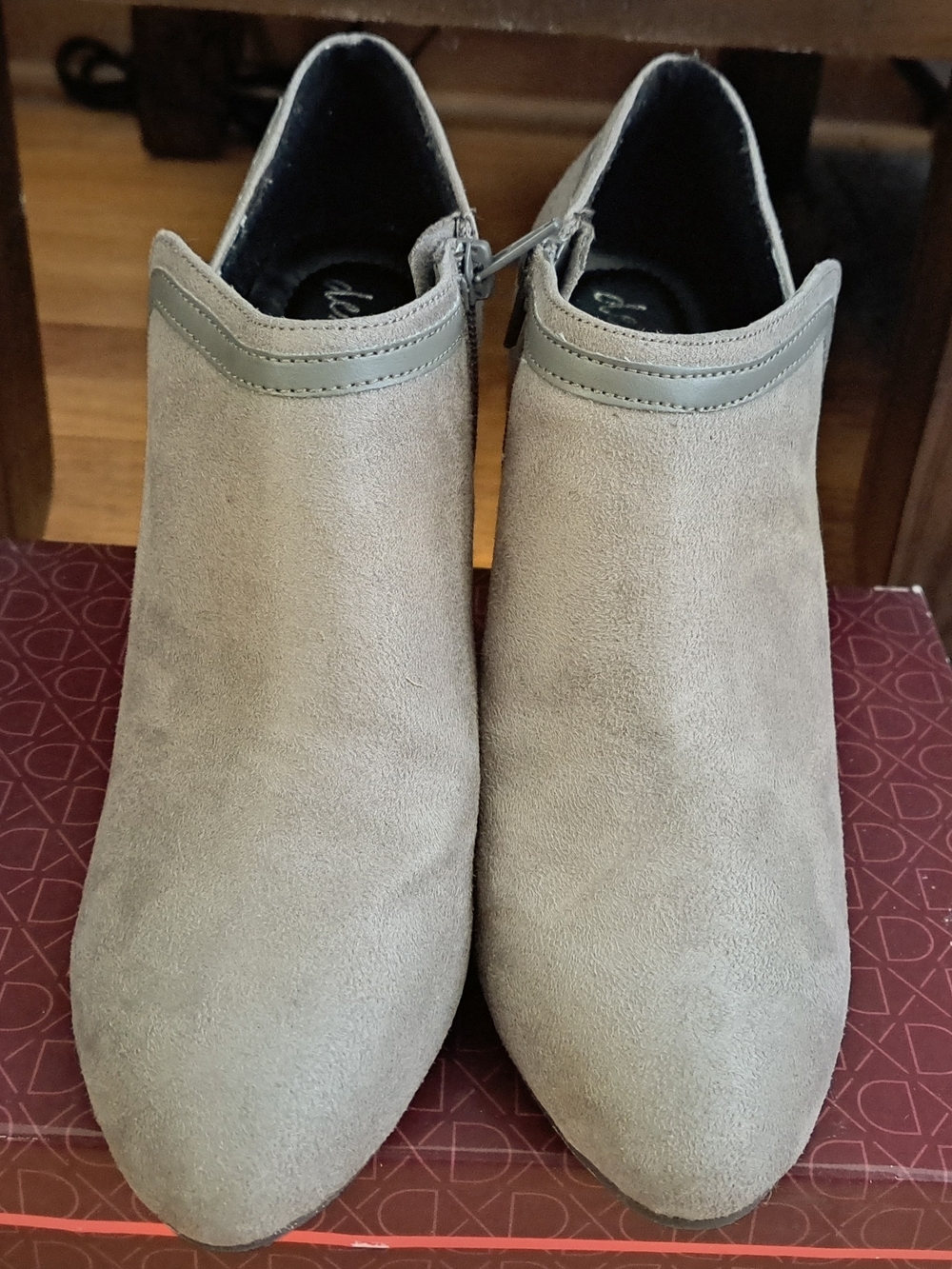 dexflex comfort Taupe Suede Ankle Booties
